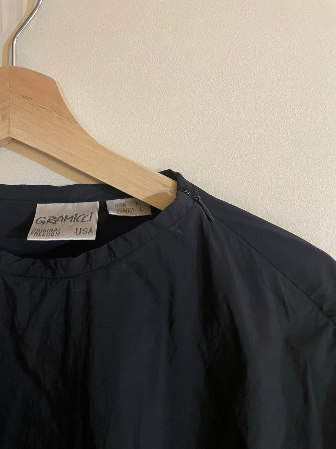 Gramicci 그래미치 패커블 블랙 롱슬리브 상품이미지2