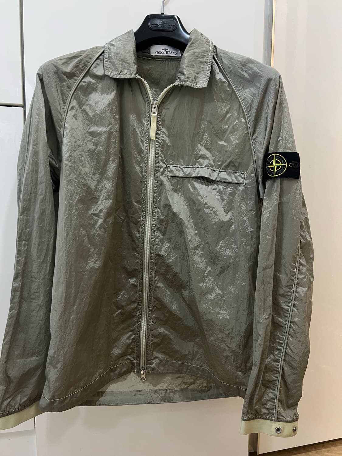 23fw 스톤아일랜드 나일론메탈그린자켓 (새상품급) 상품이미지1