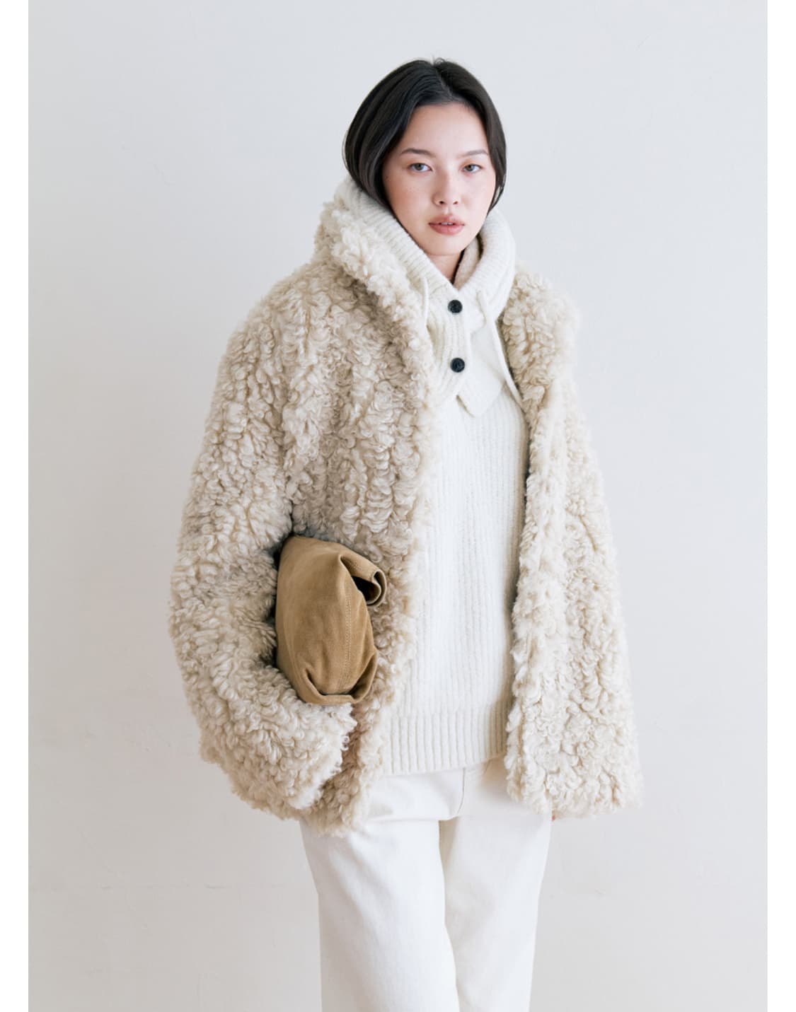 노티아 시어링 하이넥 퍼 자켓 베이지 상품이미지4