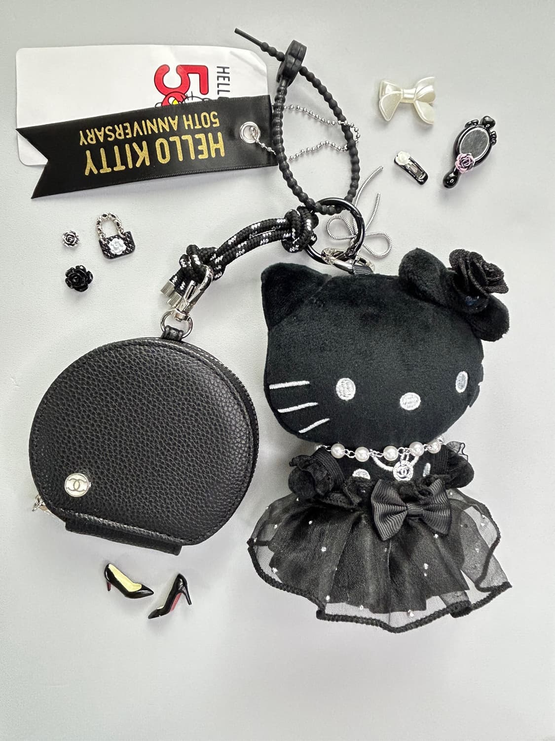 (15) ✨ 블랙벨벳 로즈 키티 커스텀키링 – 시크함의 끝판왕 상품이미지1