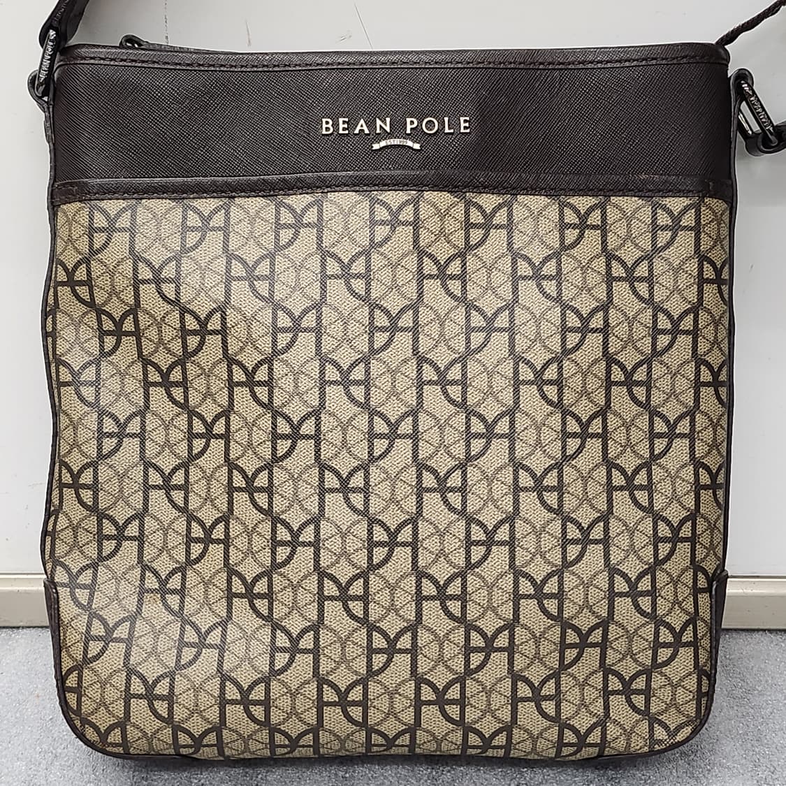 빈폴 정품 브라운 패턴 크로스백 28x27cm 상품이미지2