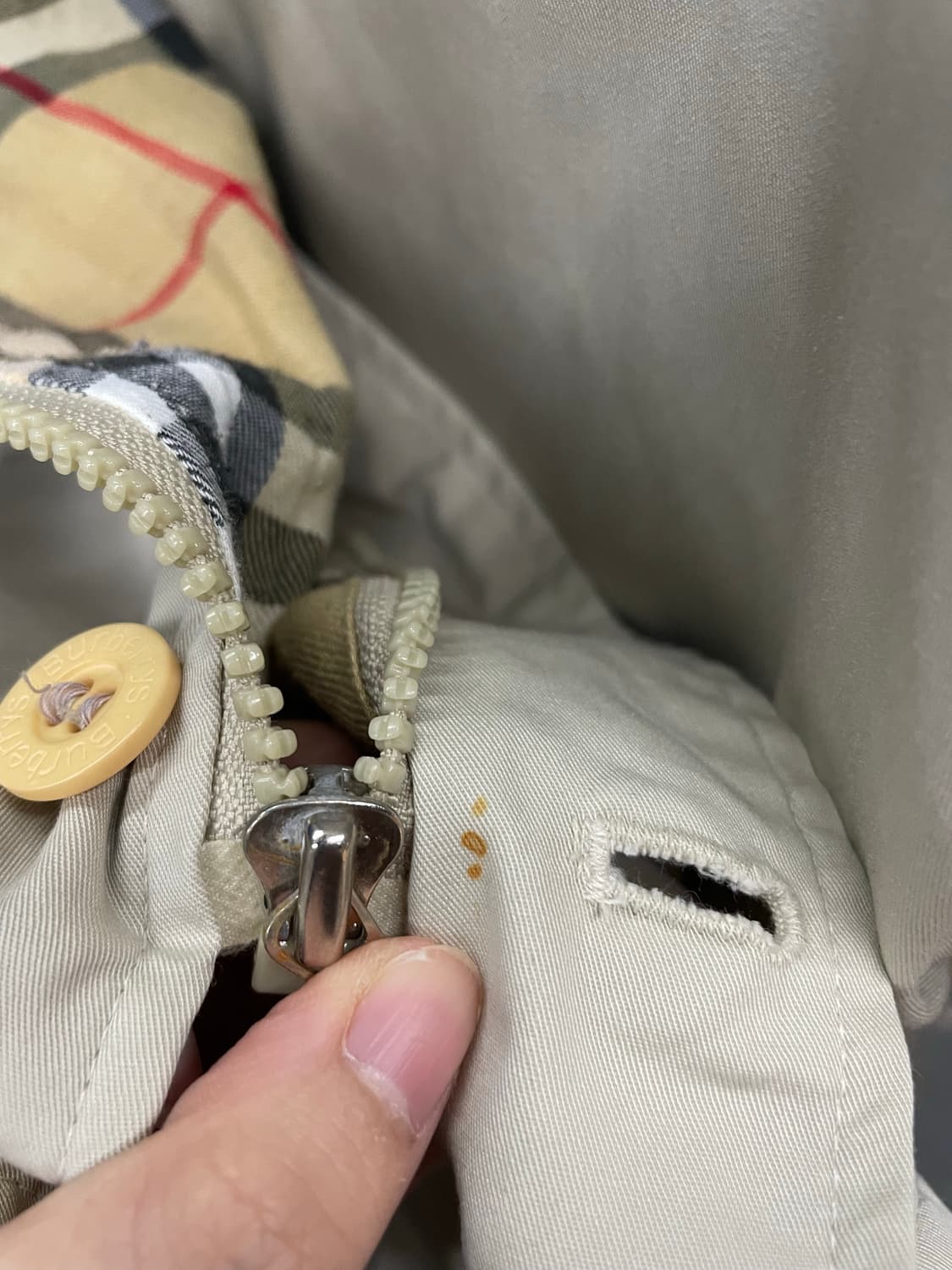 버버리 자수로고 베이지 카라넥 자켓 H1034 상품이미지10