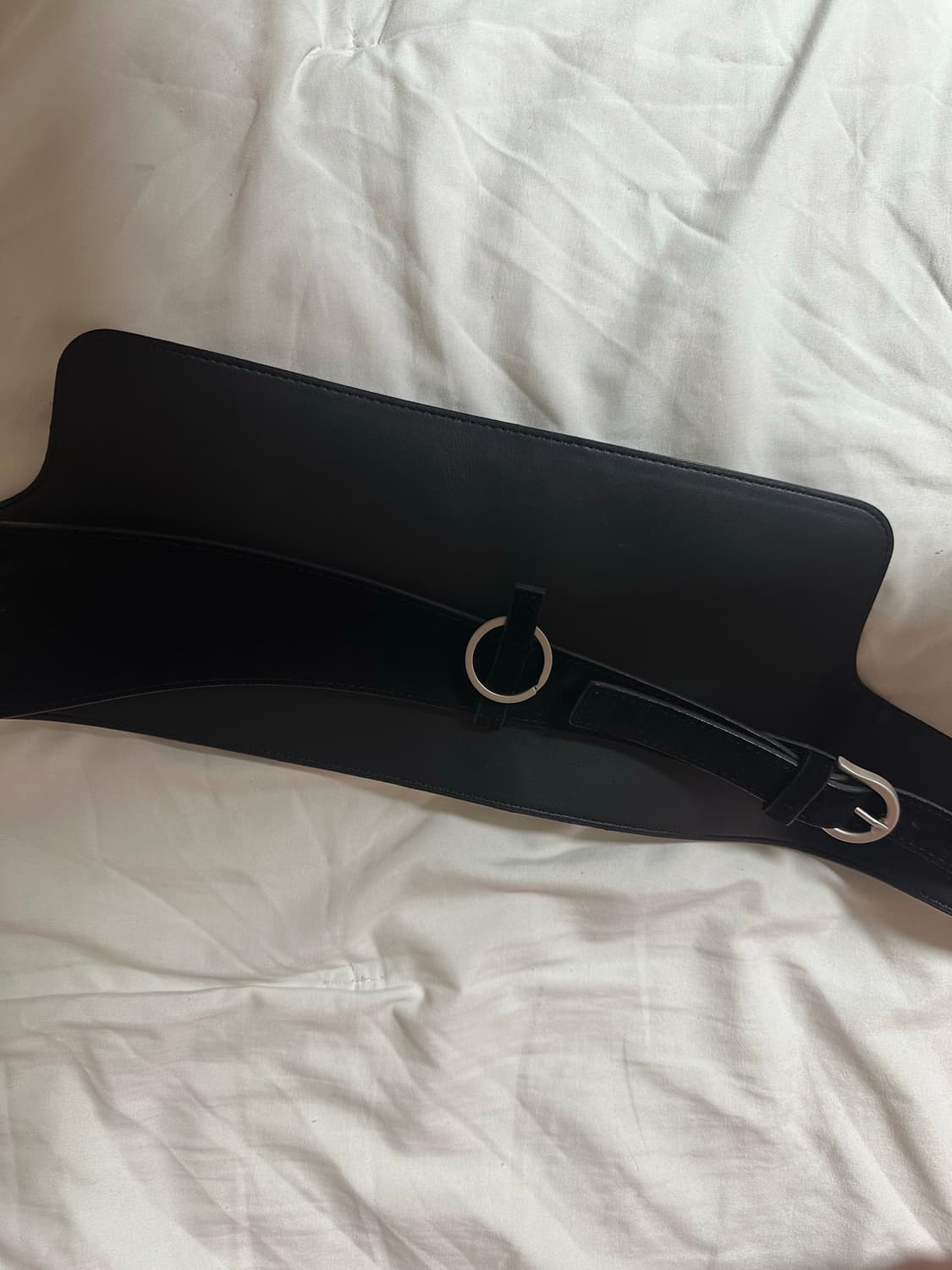 리포스 스웨이드 벨트백 블랙 상품이미지8