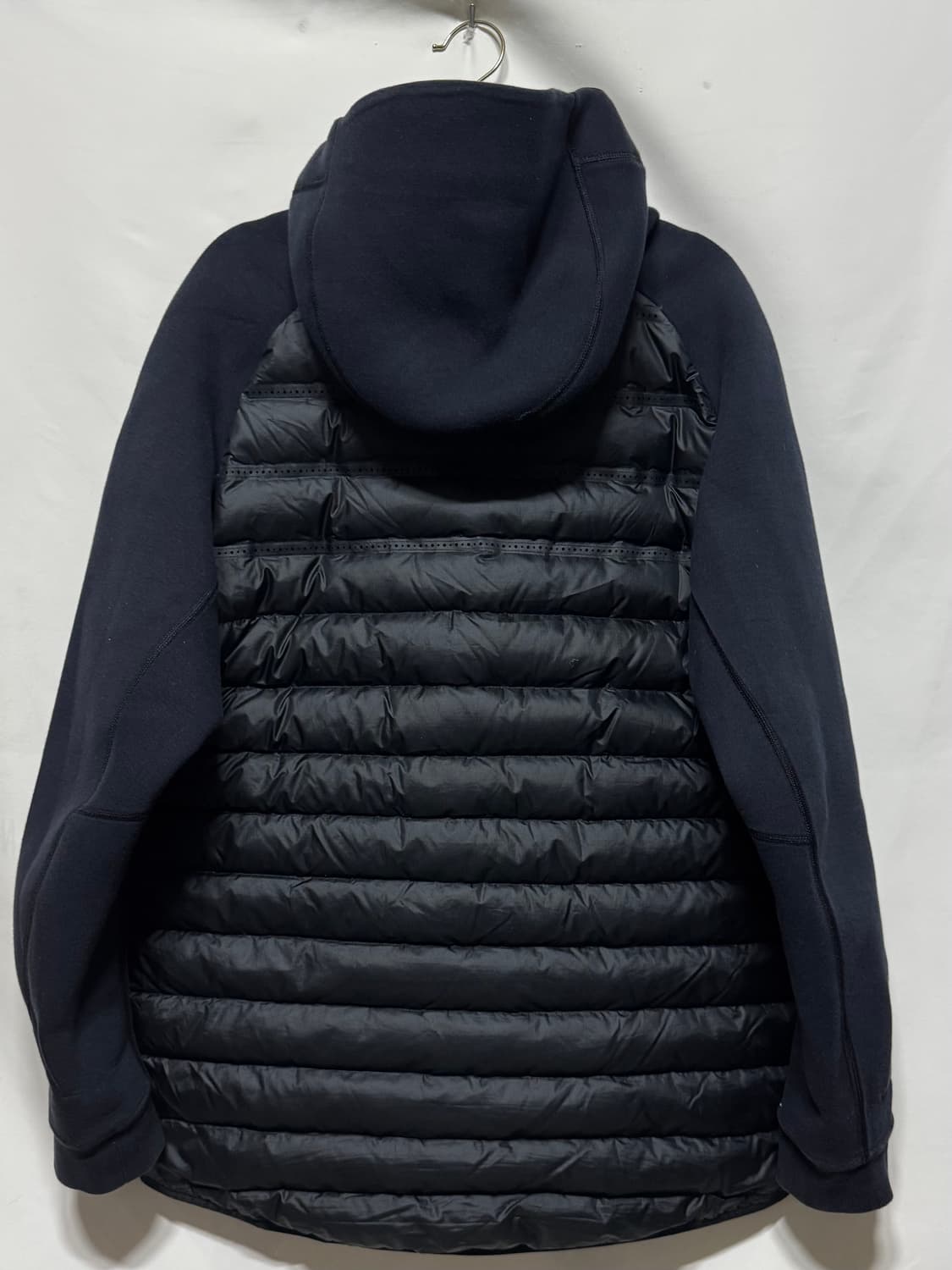 L 나이키 테크팩 에어로로프트 자켓 상품이미지2