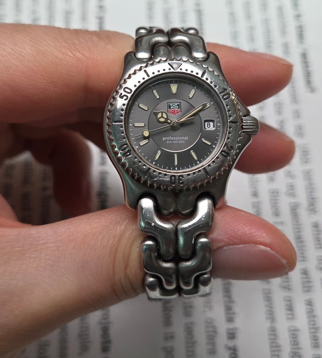 태그호이어 셀 프로페셔널 엘레강스 그레이판 쿼츠 여성용 브레이슬릿 ver 상품이미지3