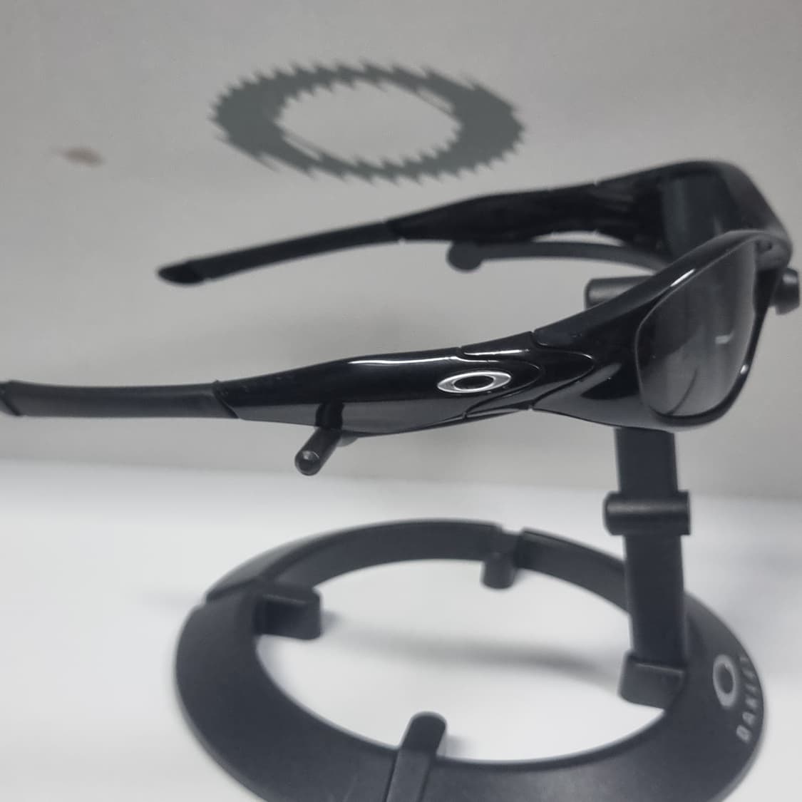 오클리 미뉴트 2.0 폴리쉬드블랙 새렌즈 상품이미지4