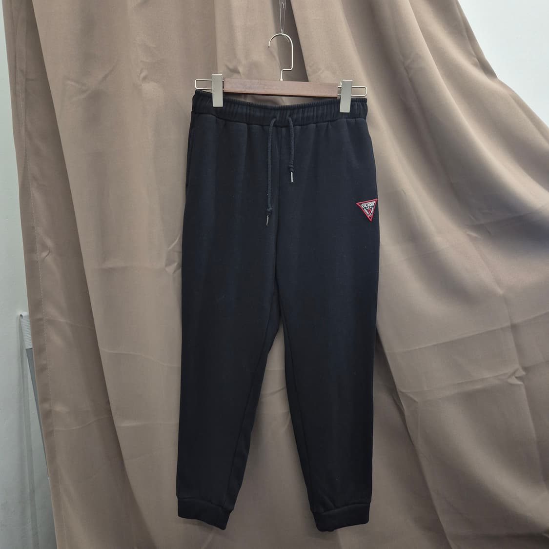 게스 삼각 로고 기모 맨투맨 상하세트 95 상품이미지4