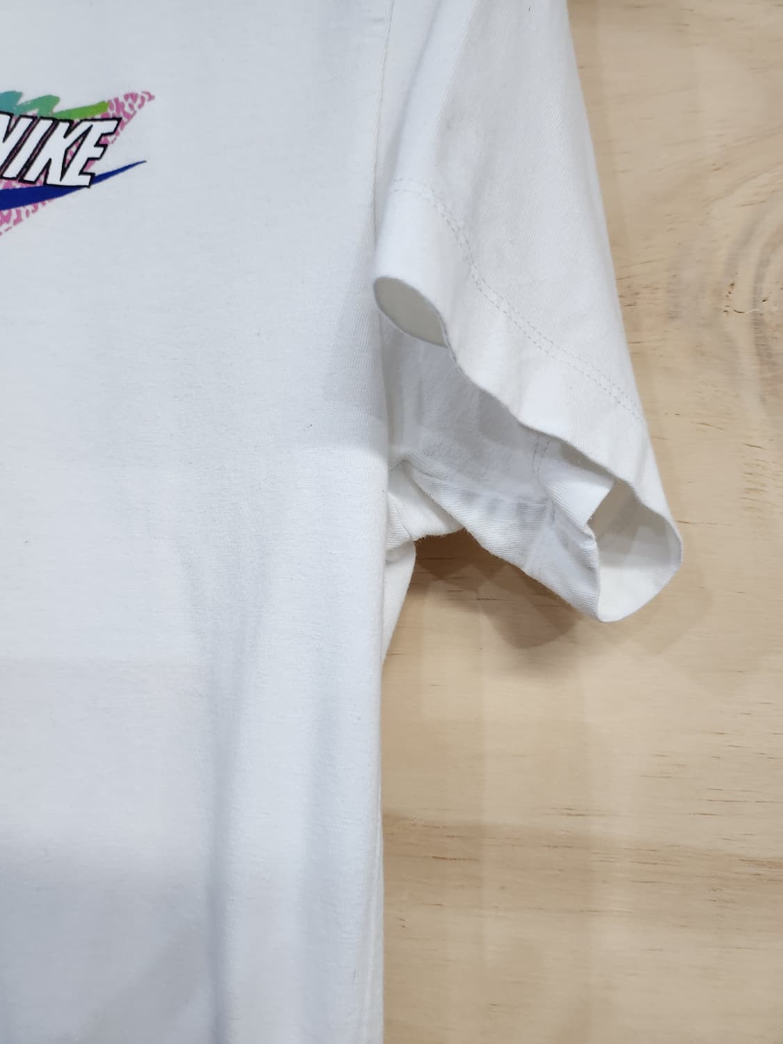 1083) 나이키 NIKE NSW 비치 퍼그 프린팅 반팔티 상품이미지3