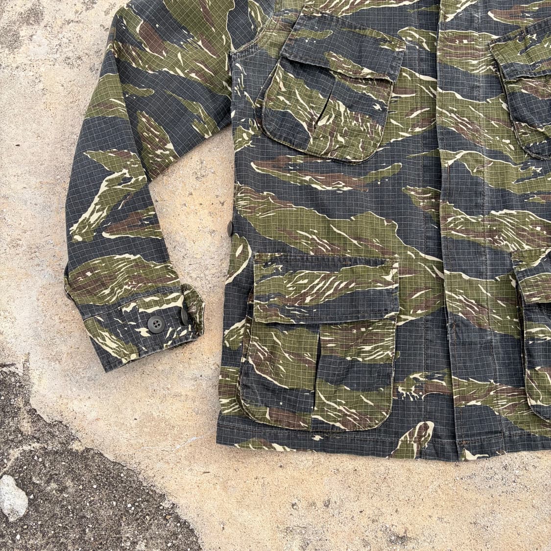 알파 인더스트리 빈티지 타이거 카모 BDU 자켓 M 상품이미지3