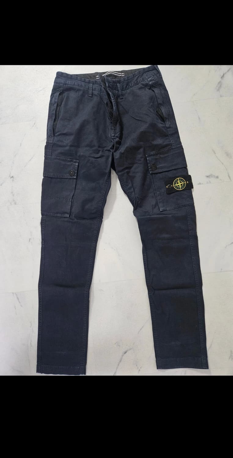 스톤아일랜드 카고팬츠 네이비 팝니다. 상품이미지2