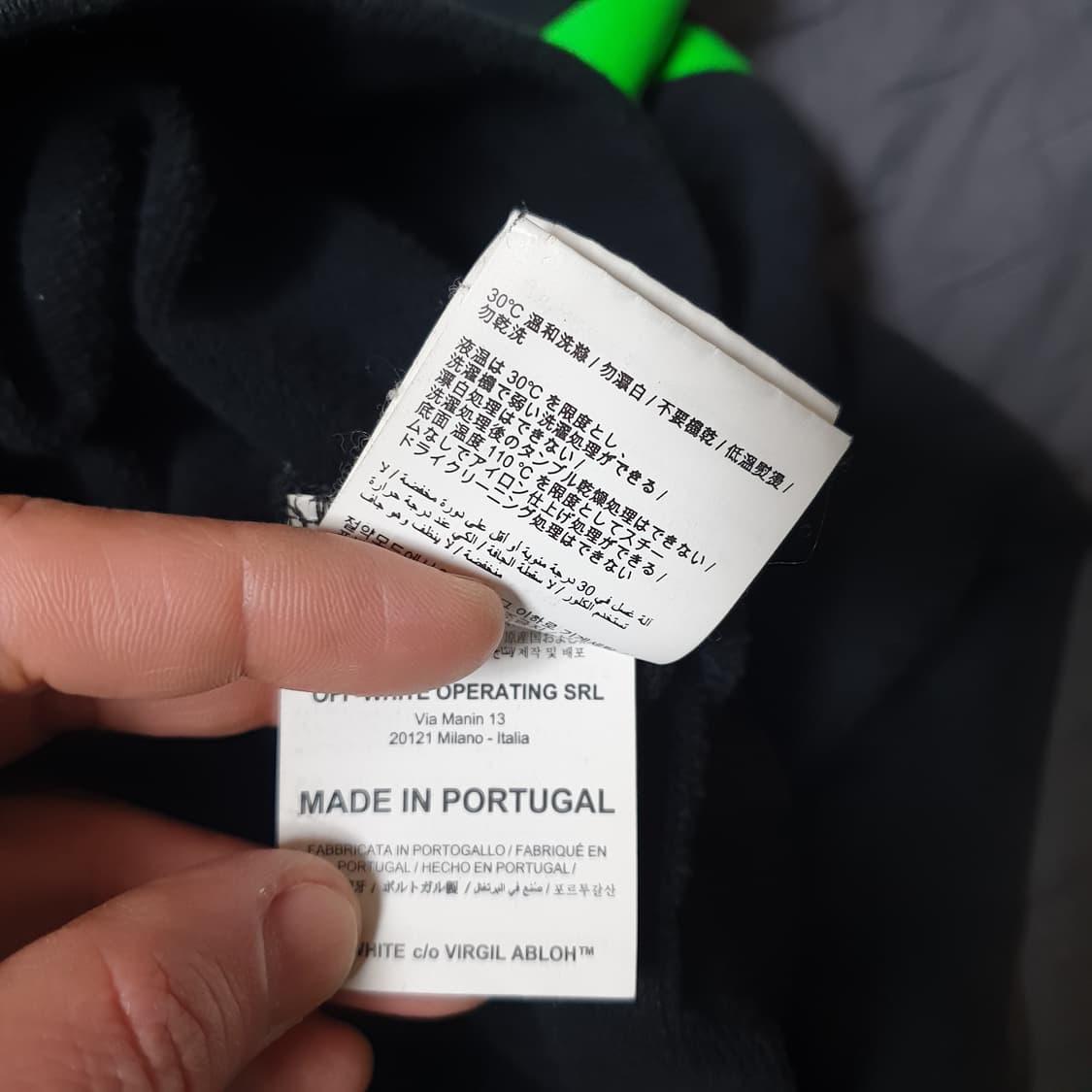 오프화이트 맨투맨  상품이미지8