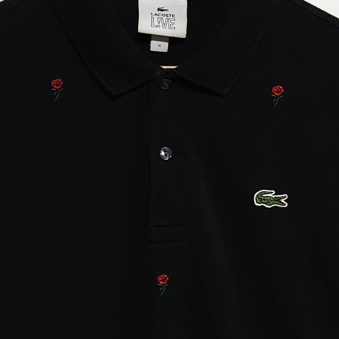 100)LACOSTE 라코스테 로즈 모느그램 반팔 카라티 블랙 상품이미지3