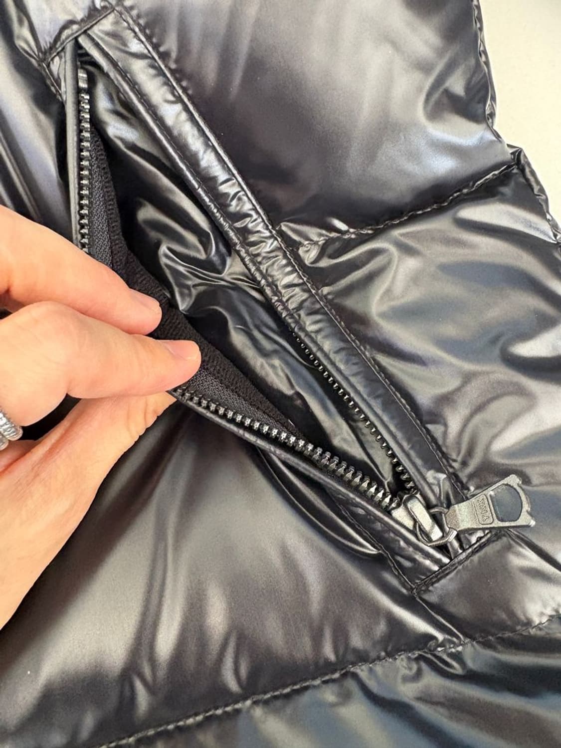 SHINY STAND UP COLLAR DOWN JACKET 상품이미지10