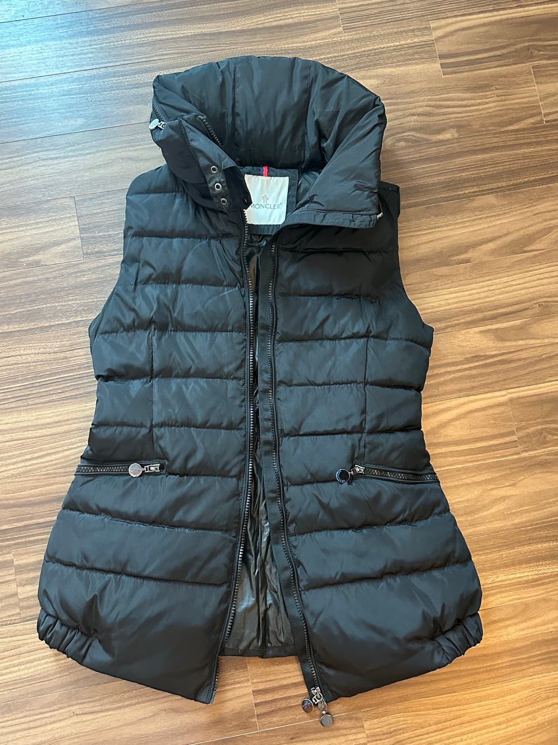 몽클레어 여성 패딩 조끼 블랙 상품이미지1