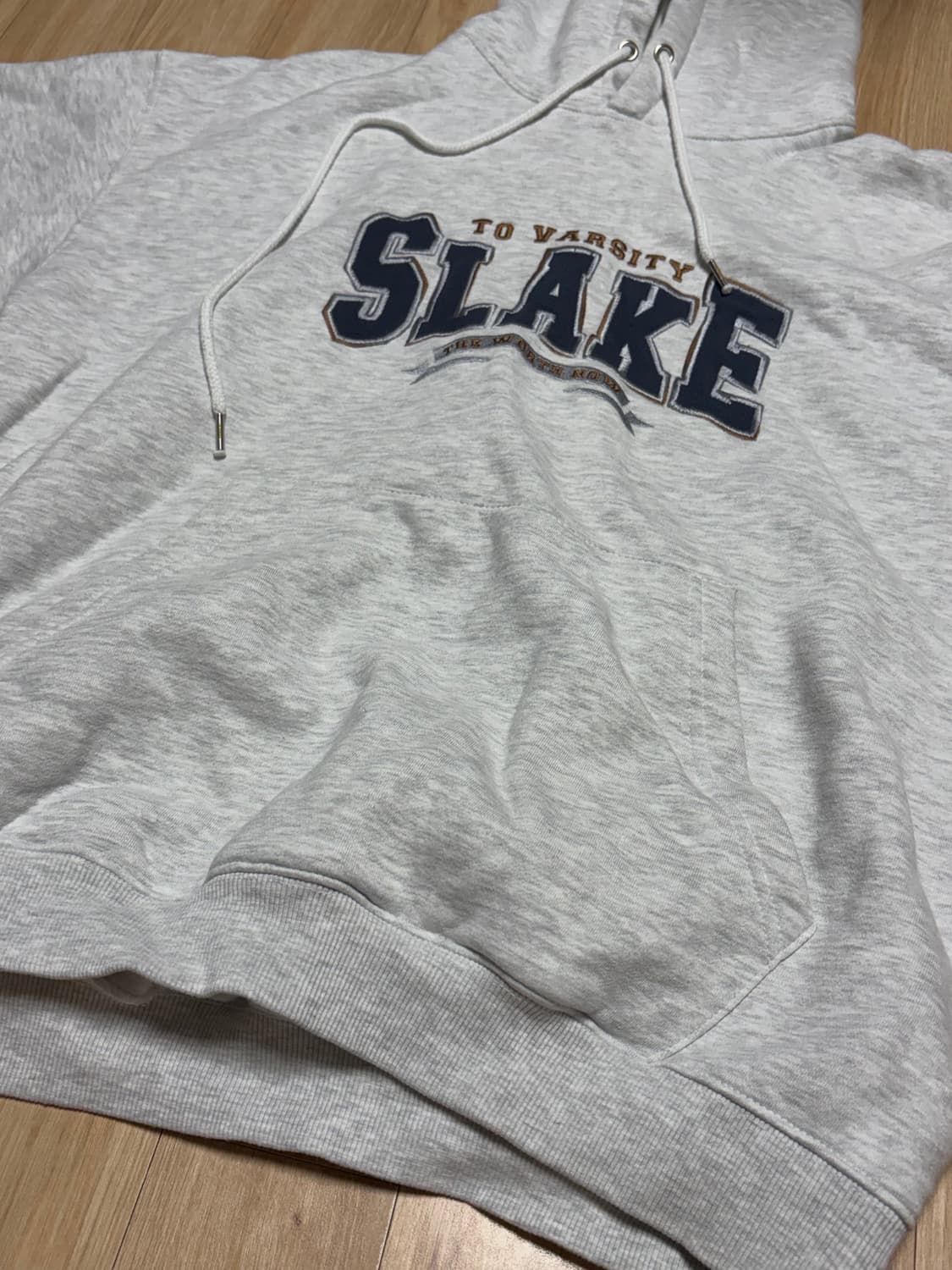 티떠블유엔 후드티입니다 상품이미지1