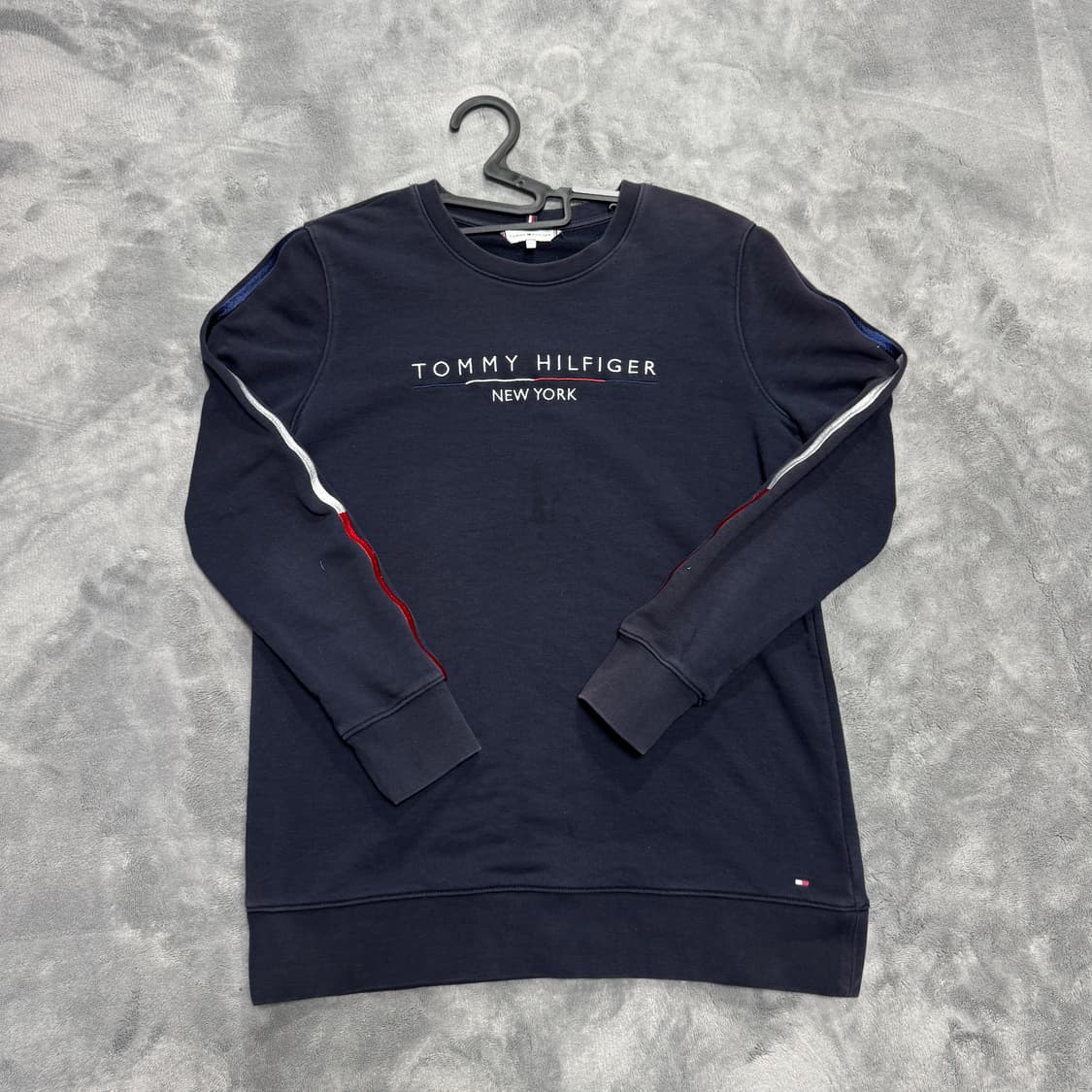 타미힐피거 맨투맨 상품이미지1