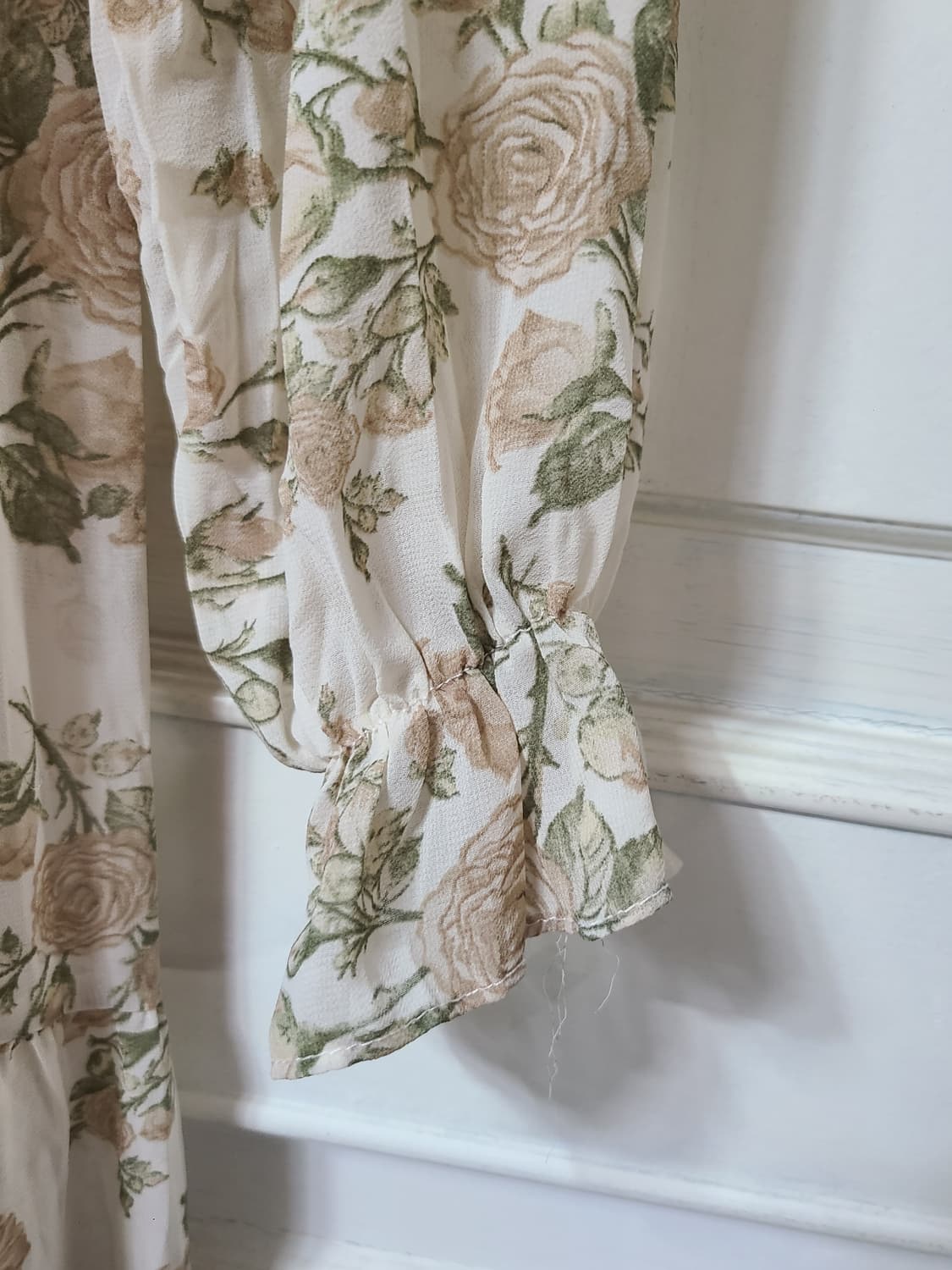 베이지색 플라워원피스 상품이미지2