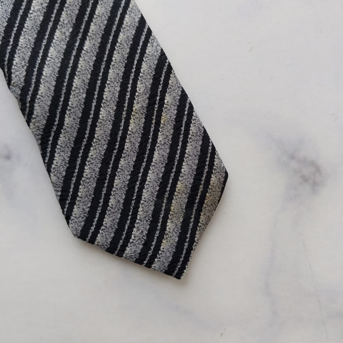 미쏘니 실크 레드 멀티 패턴 넥타이 9.1cm A+~A등급 K2582
 상품이미지10