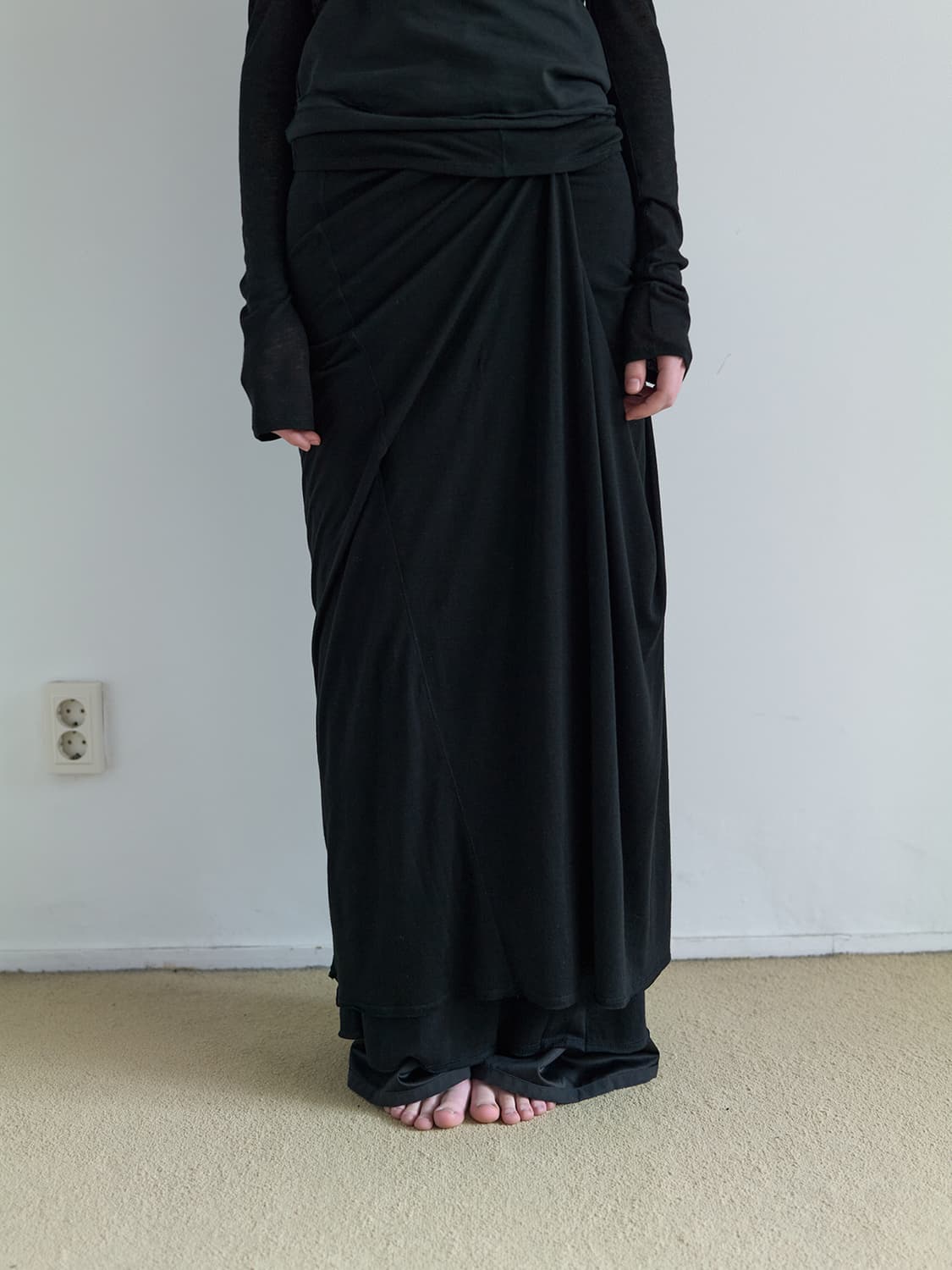 낫띵에브리띵 DRAPED DOUBLE LAYERED SKIRT 스커트 상품이미지5