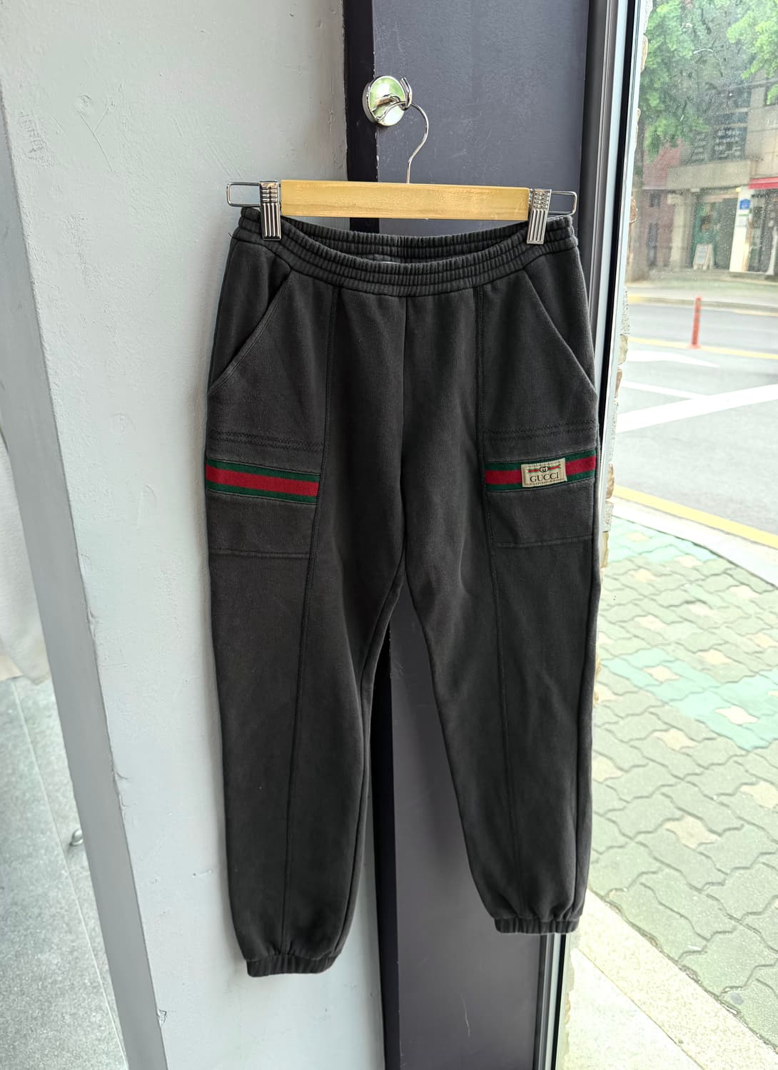 12Y.44/ 구찌 키즈 로고 트레이닝 조거팬츠 상품이미지2