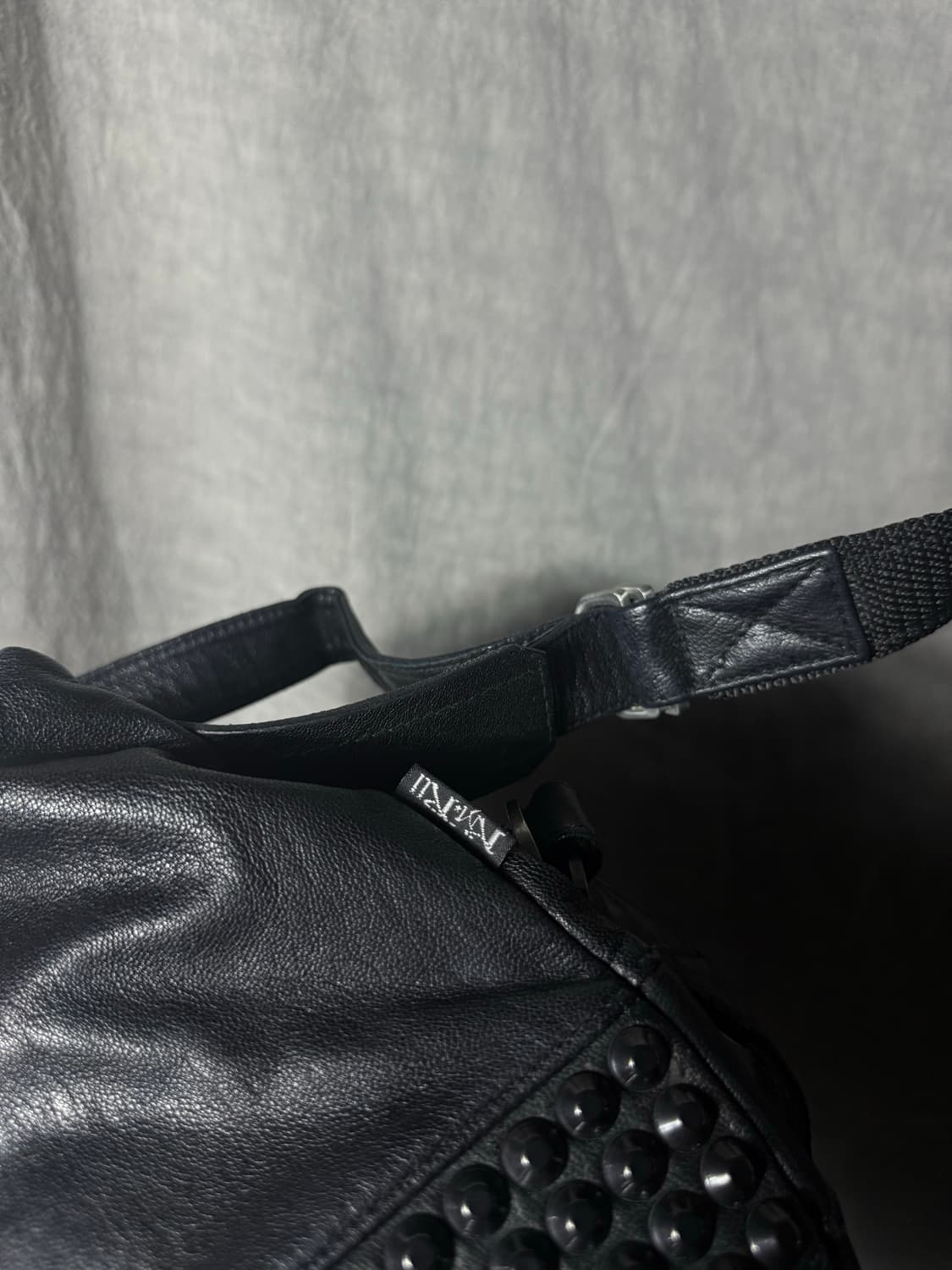 KMRii Studded Leather Backpack/Crossback 상품이미지8