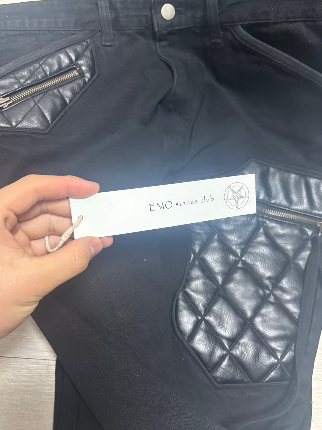 Emostance club 레더 패치 플레어진 2사이즈 상품이미지4