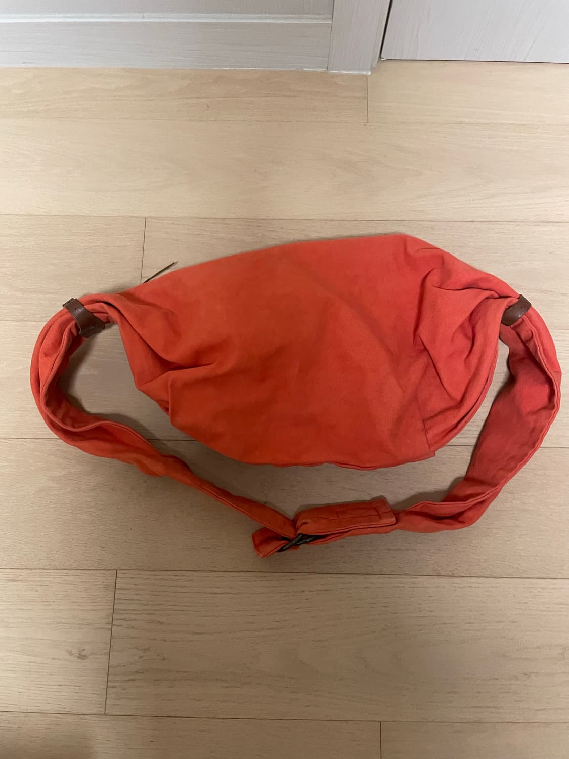 캐피탈 스너프킨백 오렌지 상품이미지1