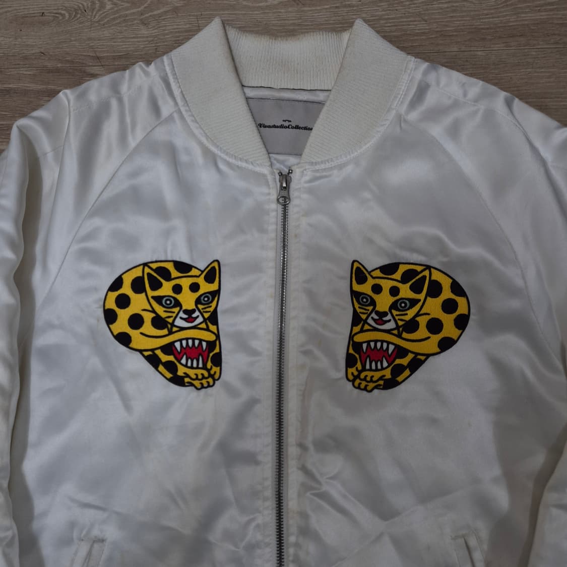 비바스튜디오 컬랙션라인 팝아트 누빔자수 나그랑 스카쟌 자켓 L(100) 상품이미지2