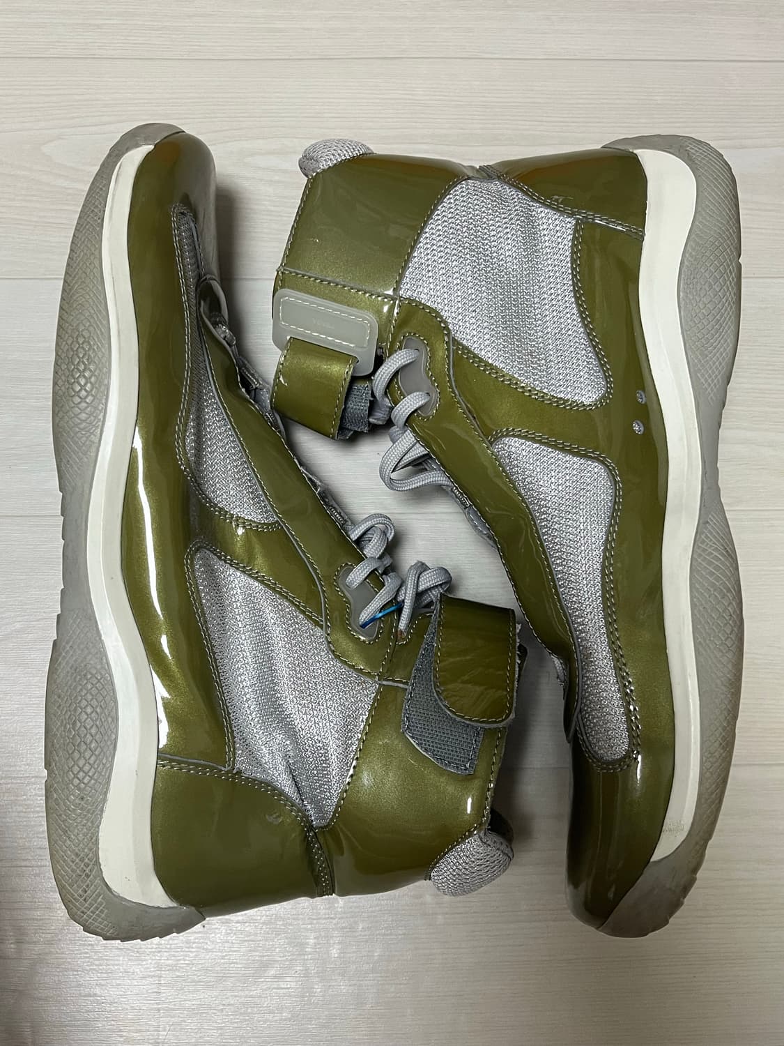 프라다 아메리카컵 하이 올리브 그린 상품이미지3