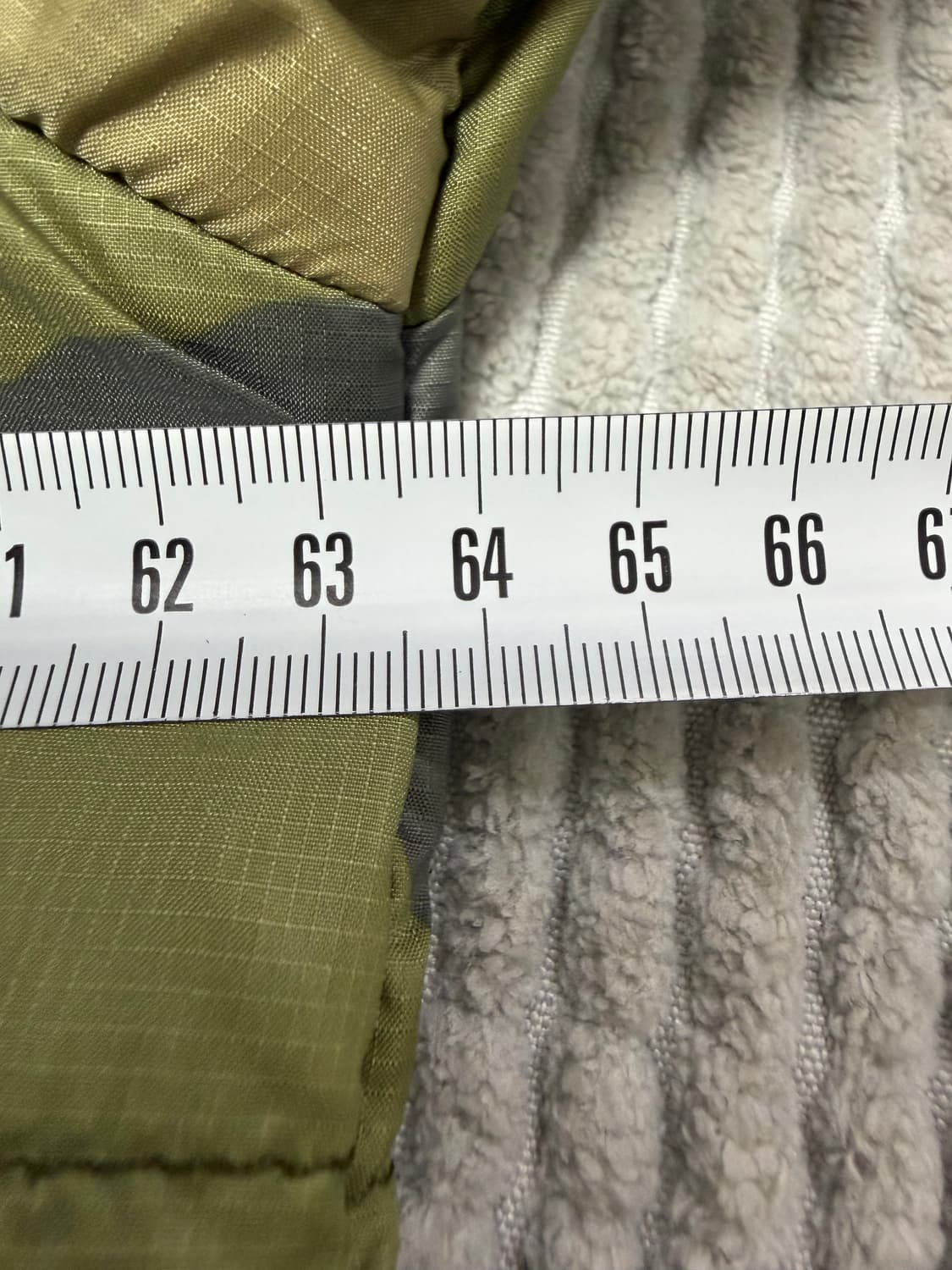 노스페이스 700 센터로고 카모 눕시 패딩 상품이미지6