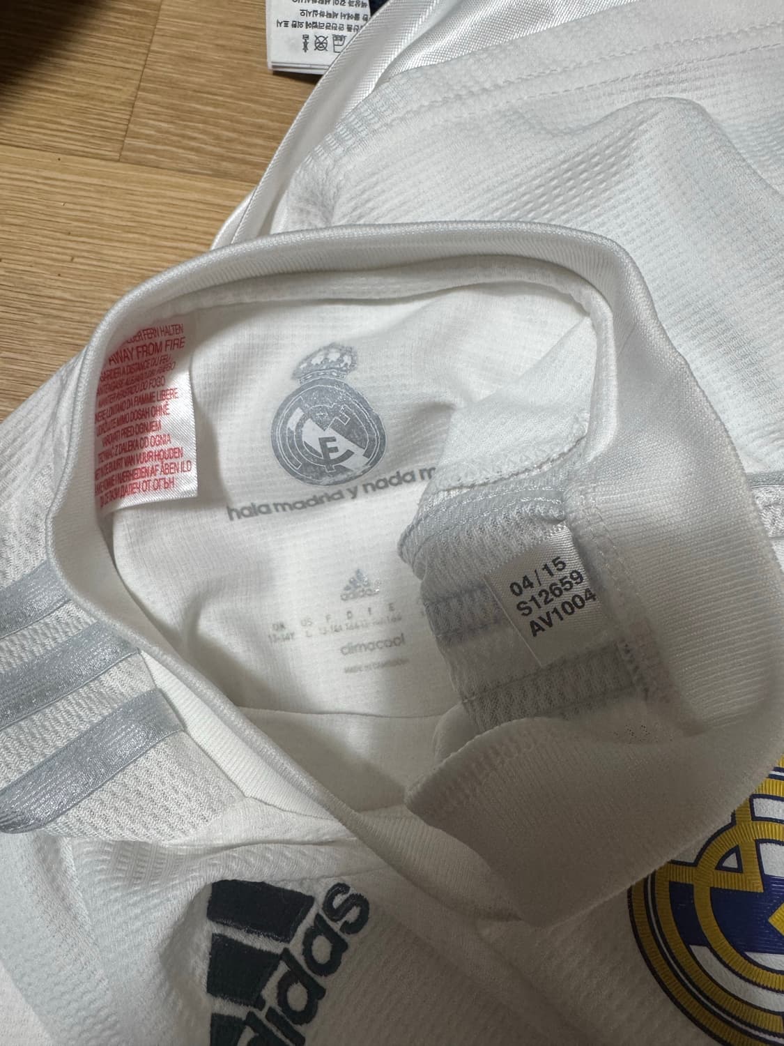 아디다스 레알 마드리드 15-16 축구 유니폼 반팔 홈 상품이미지5