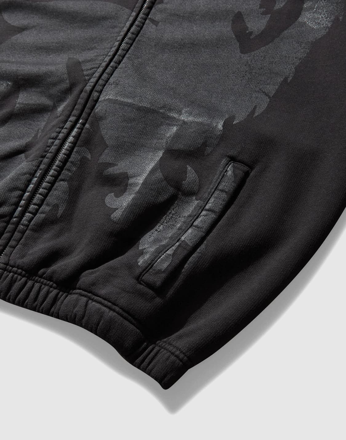 엄브로 x 슬램잼 헤랄딕 집 업 마스크 후드 워시드 블랙 상품이미지4