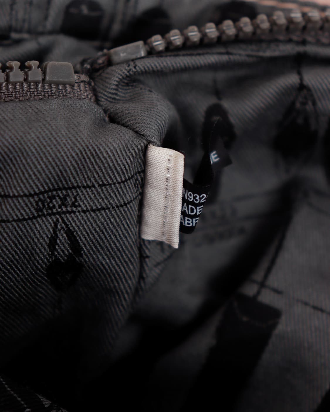 [DIESEL] 핑크 코듀로이 유틸리티 토트/숄더백 상품이미지9