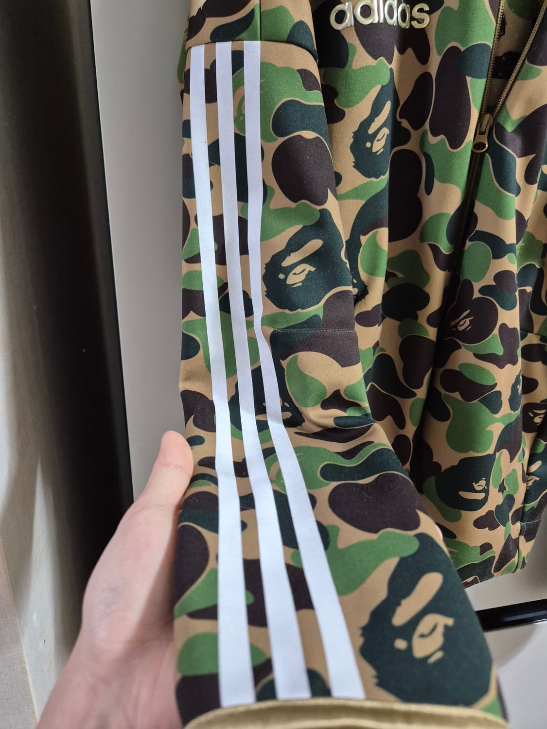 베이프 x 아디다스 슈퍼볼 샤크후드 저지 집업 상품이미지6