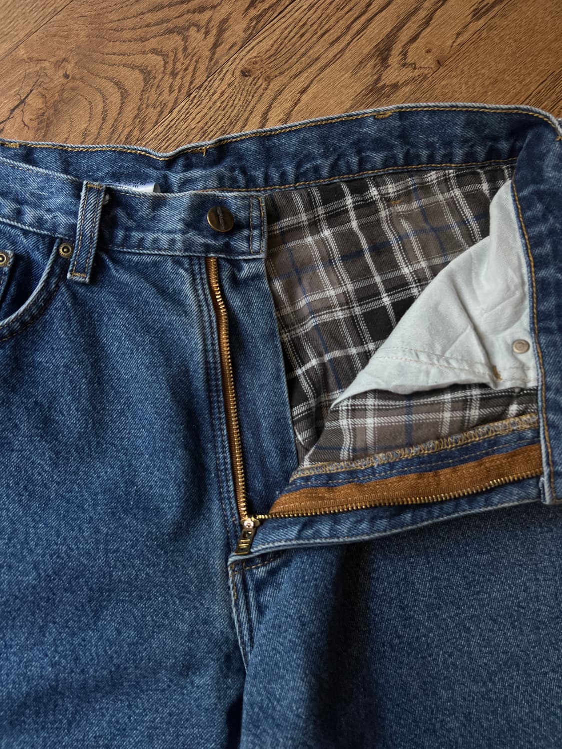 [34]칼하트 USA 체크 라이닝 미디엄블루 워크 데님 팬츠 상품이미지3