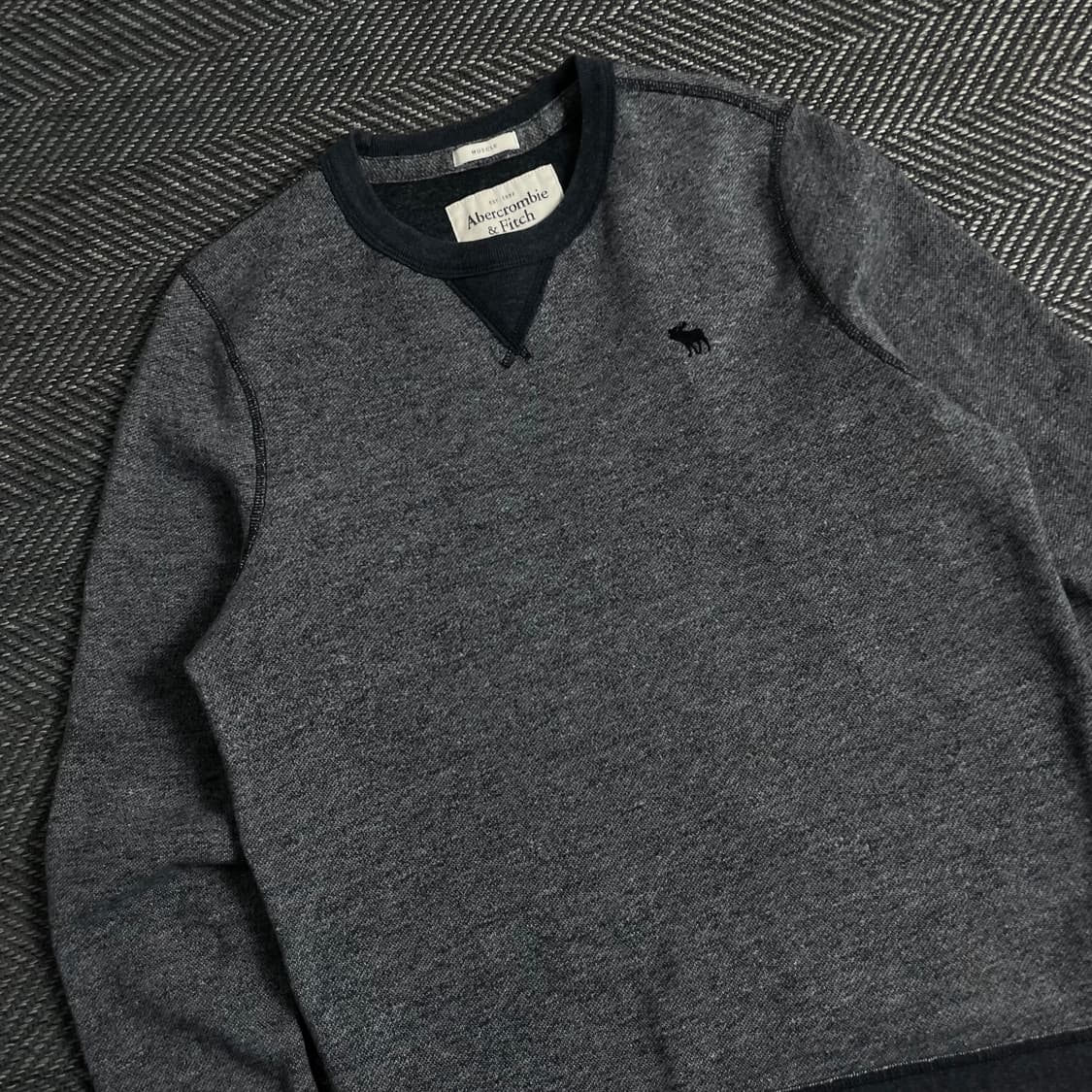 아베크롬비 y2k 디테일 크루넥 스웻 셔츠y 3418 상품이미지1