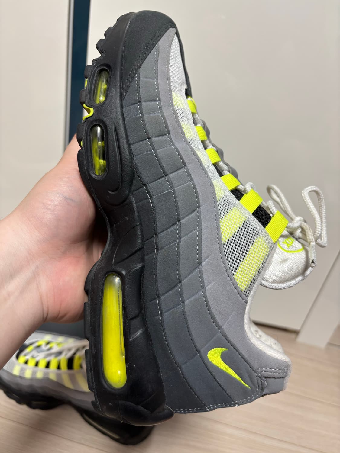 에어맥스95 OG 네온 옐로우 2020 상품이미지3