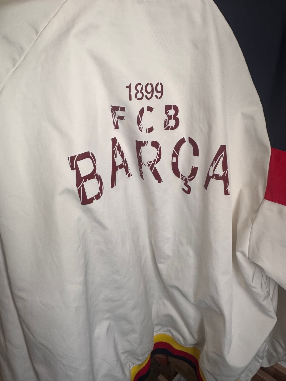 바르셀로나 윈드브레이커 상품이미지2