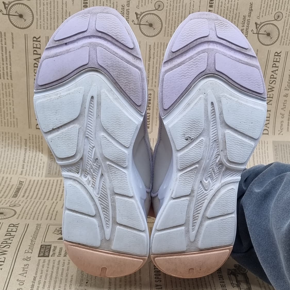 스케쳐스 메모리폼 여성운동화240 상품이미지3