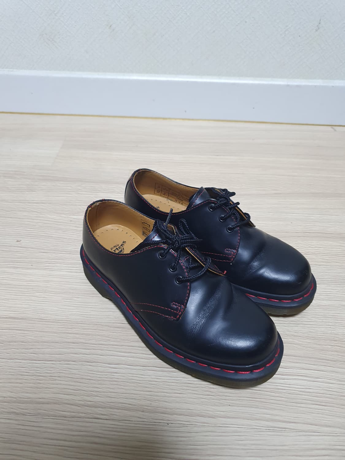 닥터마틴 1461 블랙 레드 스티치 220 상품이미지2