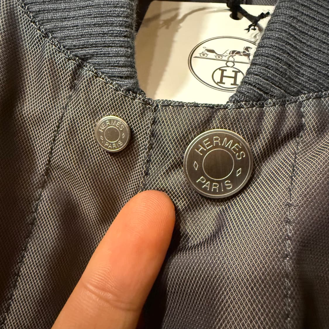 에르메스 2025 S/S 봄버 자켓 판매 합니다. 상품이미지7