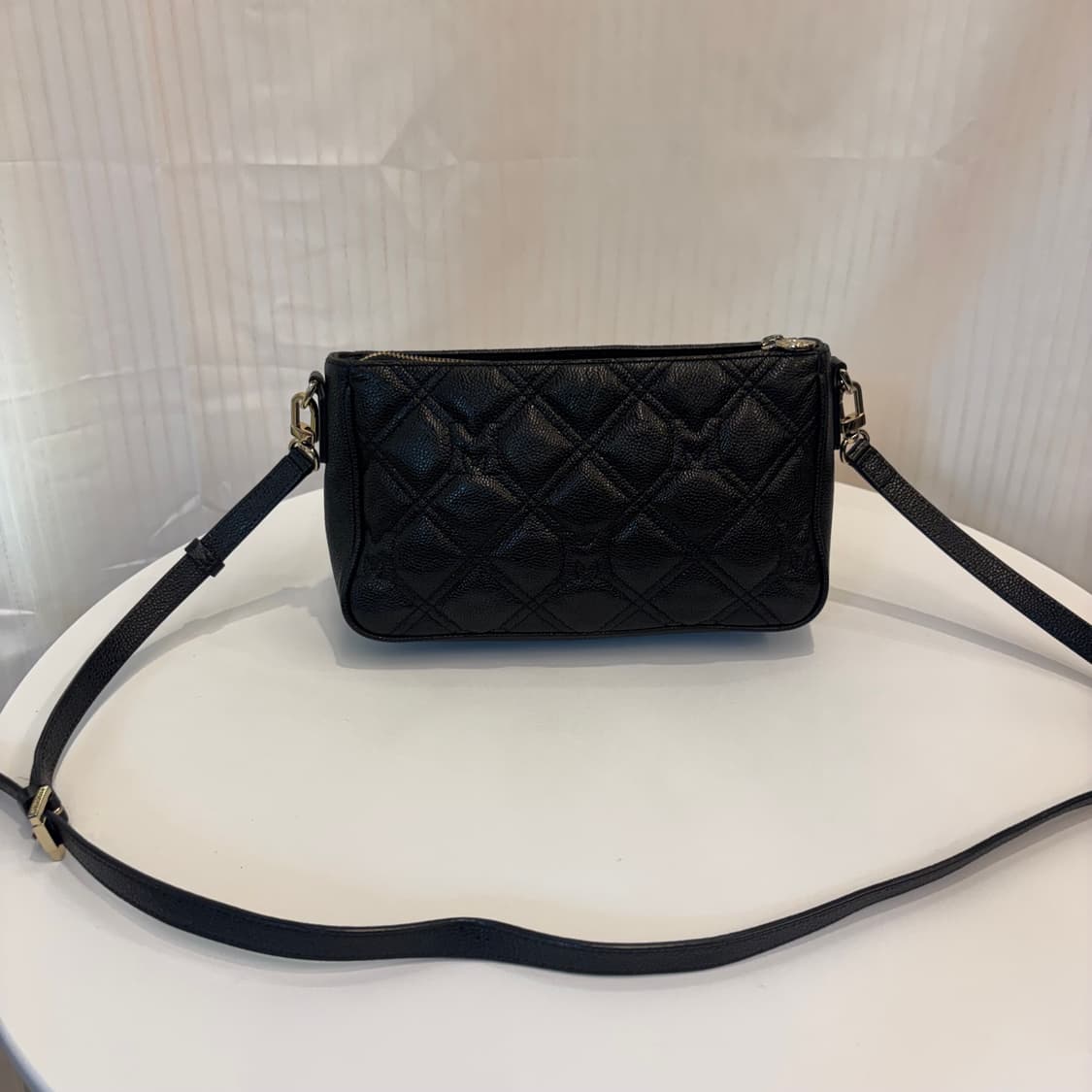 정품 메트로시티 퀄팅 크로스백     상품이미지5