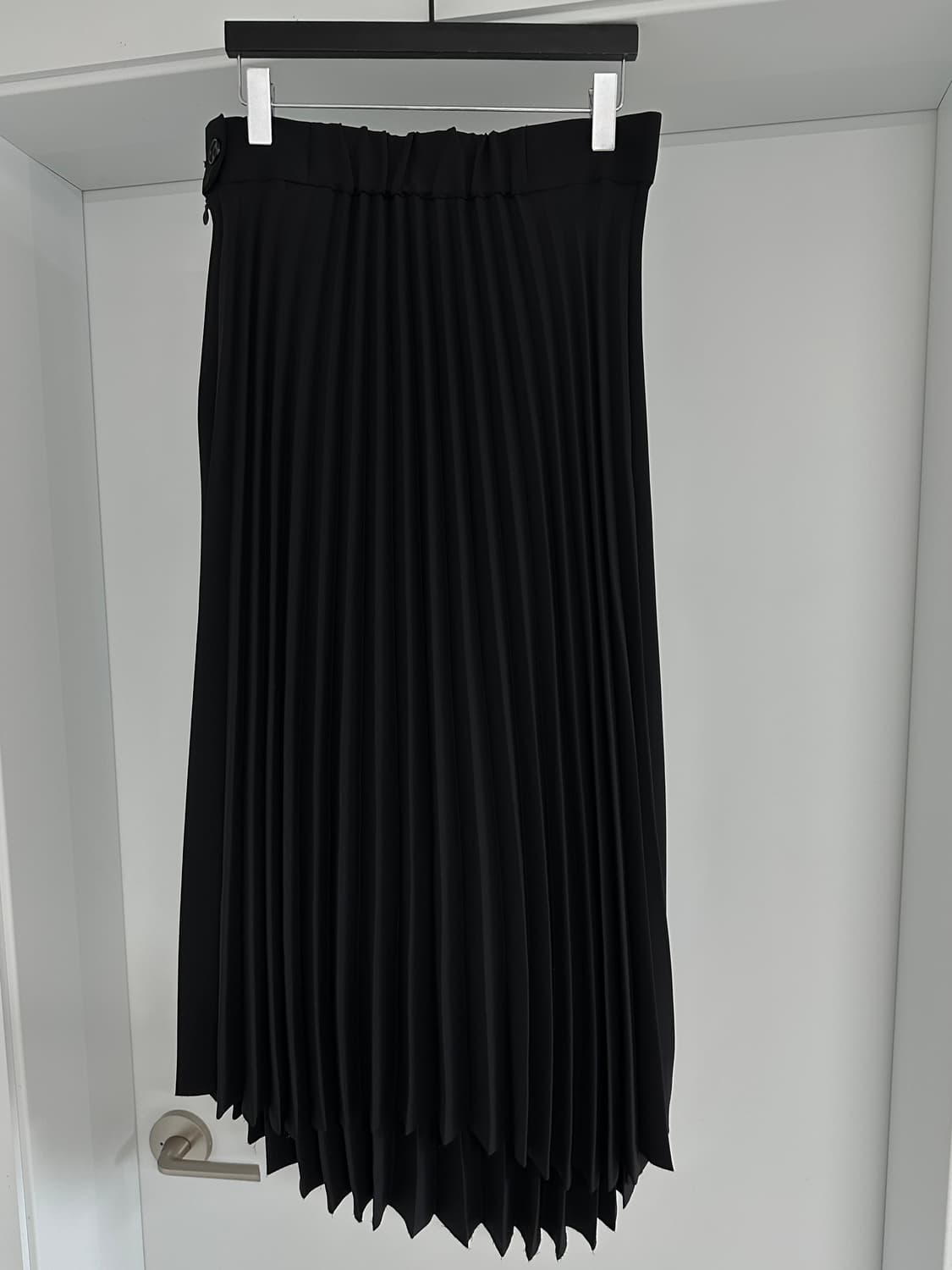 [COS 코스] 여성 블랙 플리츠 스커트 상품이미지6