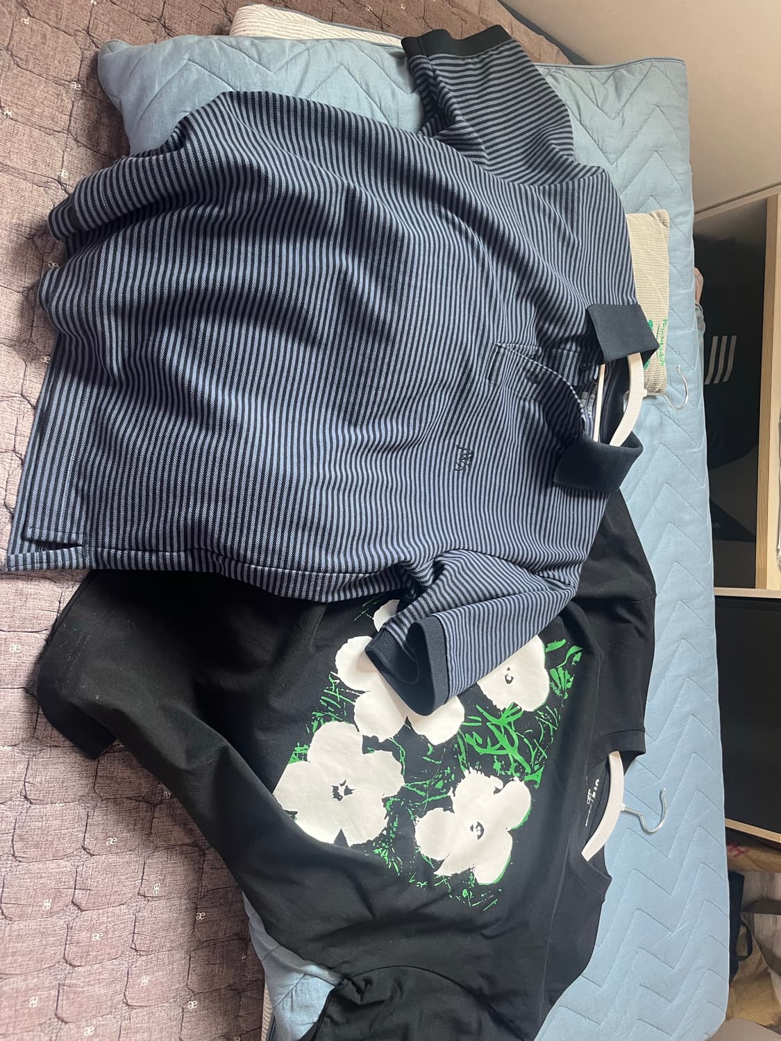 유니클로 반팔티 두개 상품이미지1