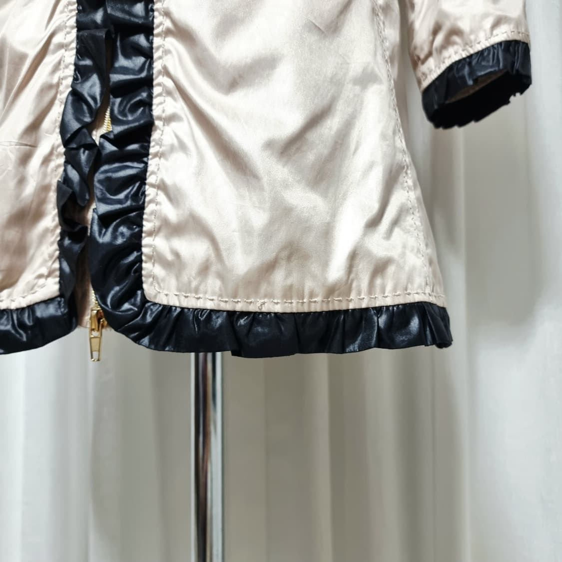 러브 모스키노 블랙프릴 금장버튼 연골드 코트 롱자켓 (4455) 상태최상 상품이미지8