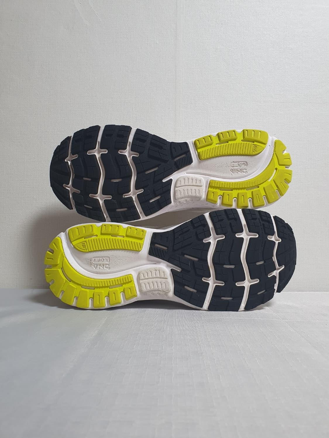 택포 300mm 브룩스 러닝화 고스트13 화이트 운동화 상품이미지7