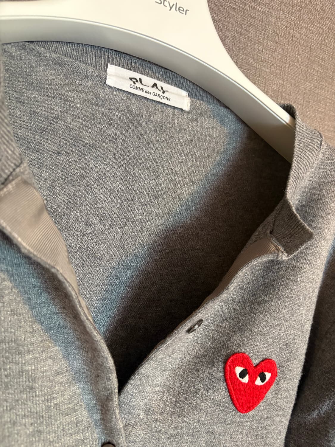 꼼데가르송 PLAY 그레이 가디건 상품이미지2