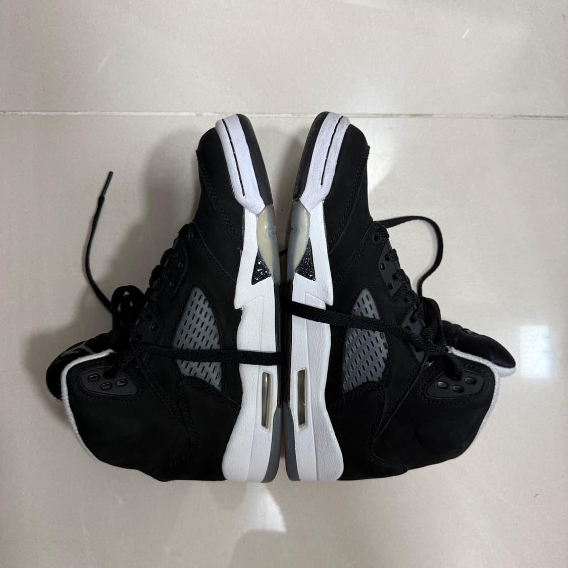 나이키 조던 5 레트로 블랙 앤 화이트 240 상품이미지4