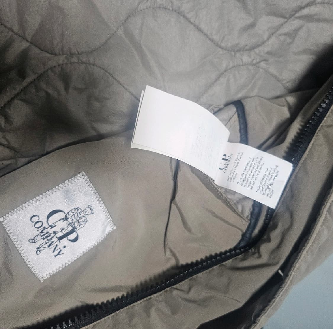 Cp컴퍼니 나이크라 롱패딩자켓 상품이미지2