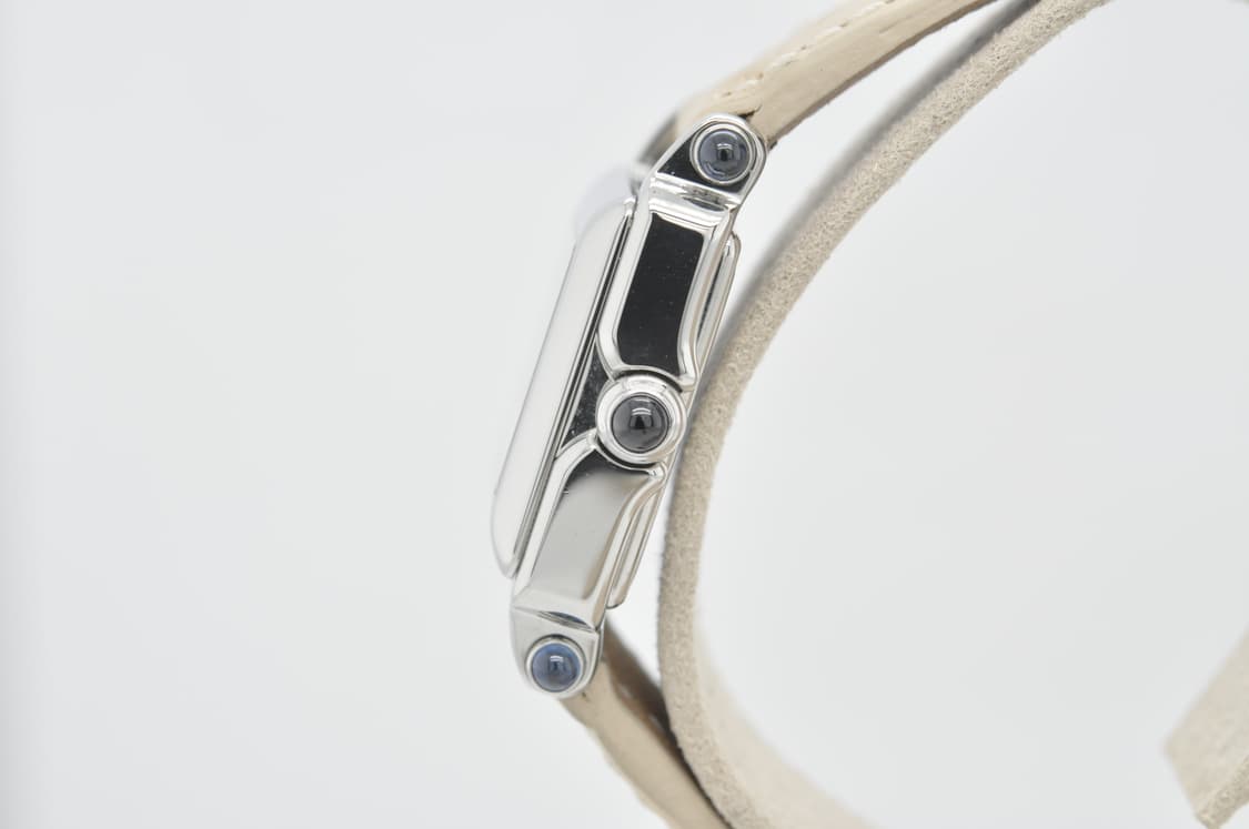 쇼파드 Chopard
해피스포츠 스퀘어 무빙 다이아몬드 중고명품 손목시계 상품이미지7